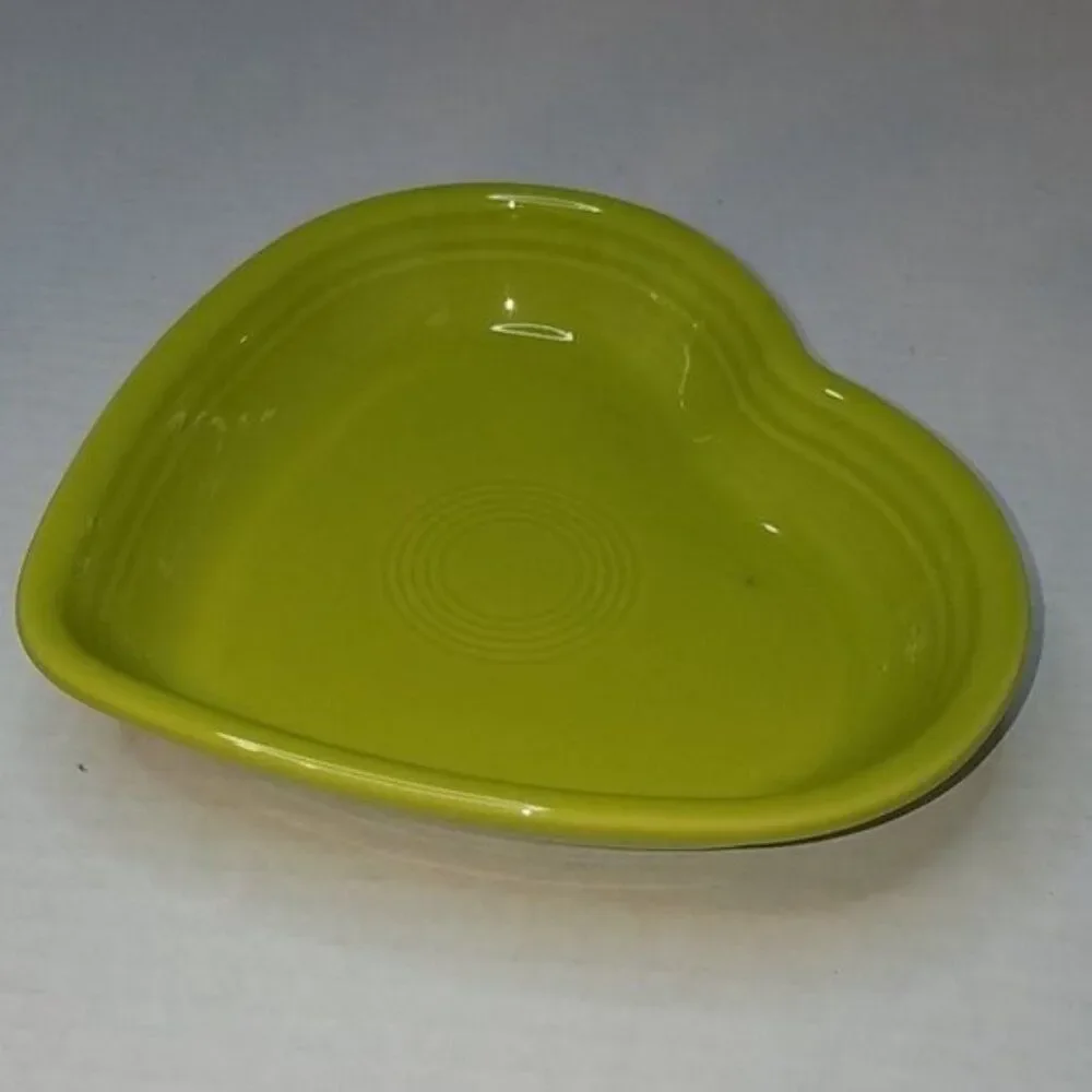 Fiestaware Fiesta Medium Heart Bowl Dish Lemongrass CONTAINER 19 OZ CERAMIC